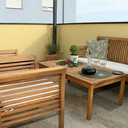 Apartment Maslina *